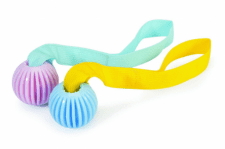 Игрушка CAMON для собак, Мячик резиновый с ручкой из ленты, 5,5х30 см